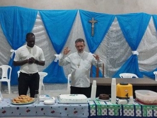 VISITA DOM JOAO NA AREA PASTORAL SAO PEDRO E SAO PATRICIO00019