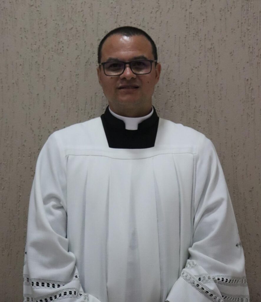Pe. Almir Ramos